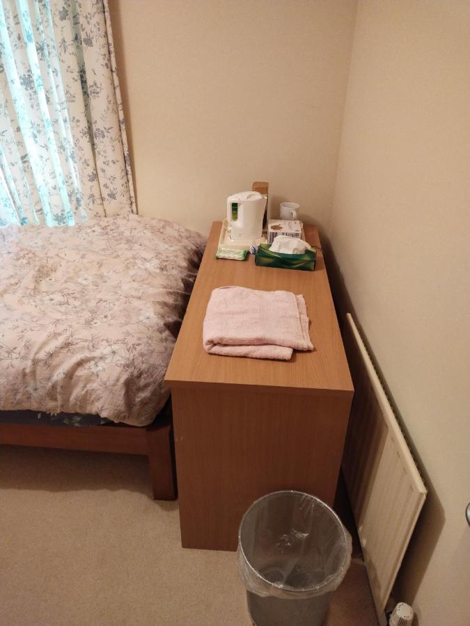 Crescent Apartments Homestay Cork Dış mekan fotoğraf