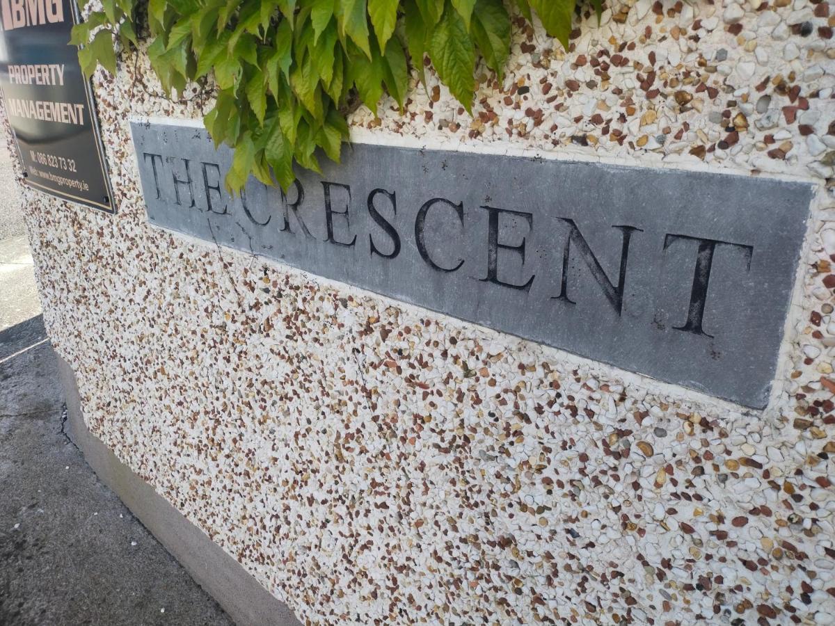 Crescent Apartments Homestay Cork Dış mekan fotoğraf